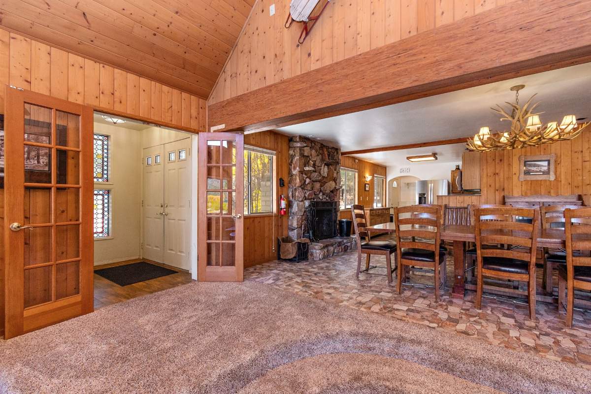 39832 Lakeview Dr 39832 Lakeview Dr