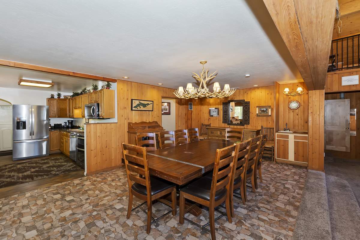 39832 Lakeview Dr 39832 Lakeview Dr