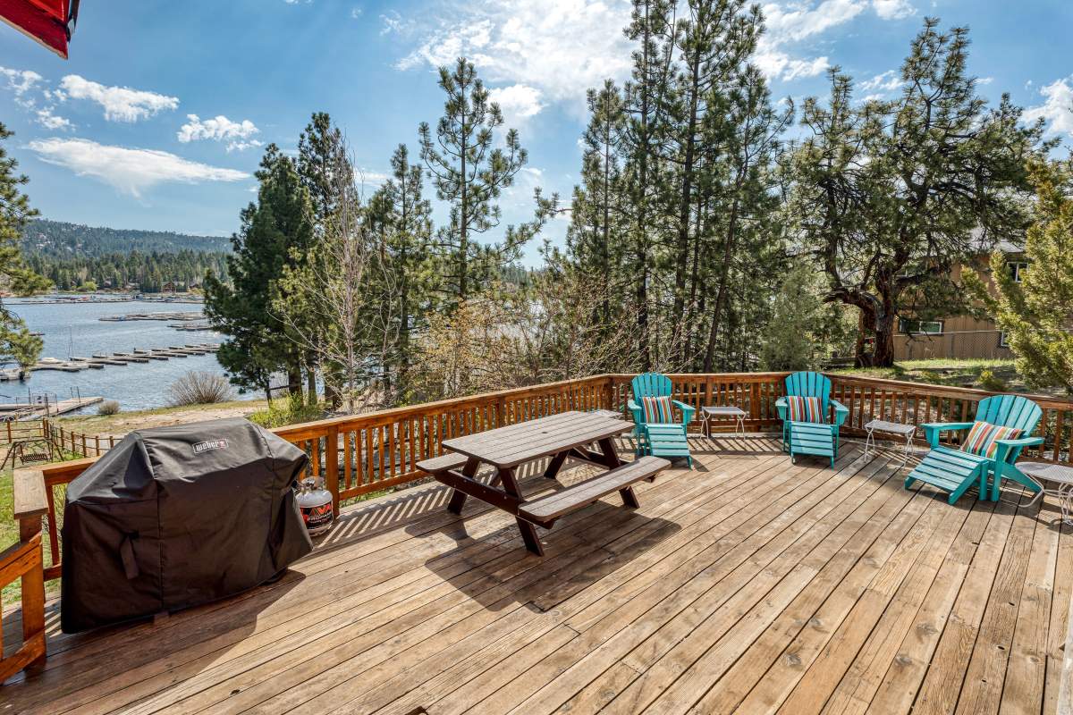 39609 Lake Dr 39609 Lake Dr