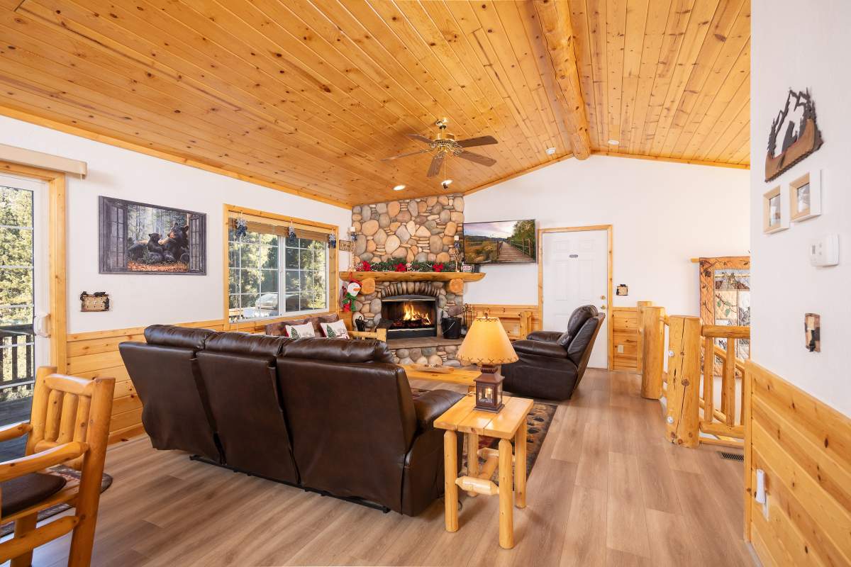 1059 Lookout Mountain Rd 1059 Lookout Mountain Rd