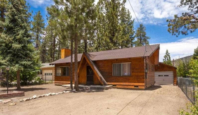 205 W Country Club Blvd