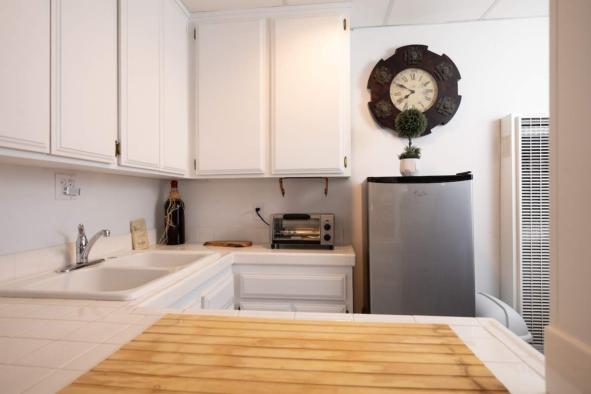 39305 Crest Ln 39305 Crest Ln