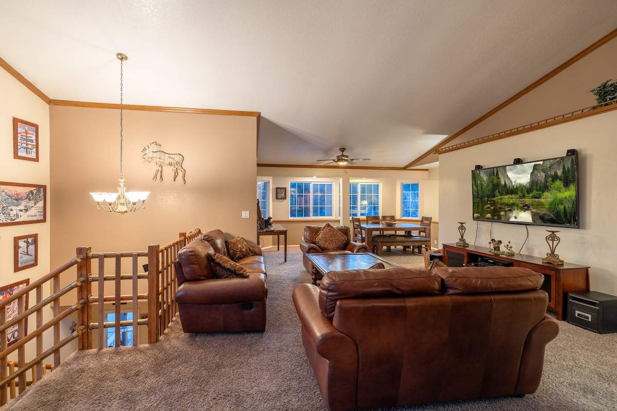 43095 Moonridge Rd 43095 Moonridge Rd