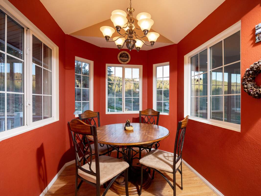 43095 Moonridge Rd 43095 Moonridge Rd