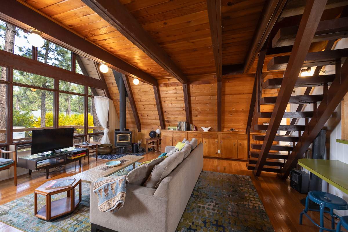 409 W Aeroplane Blvd 409 W Aeroplane Blvd