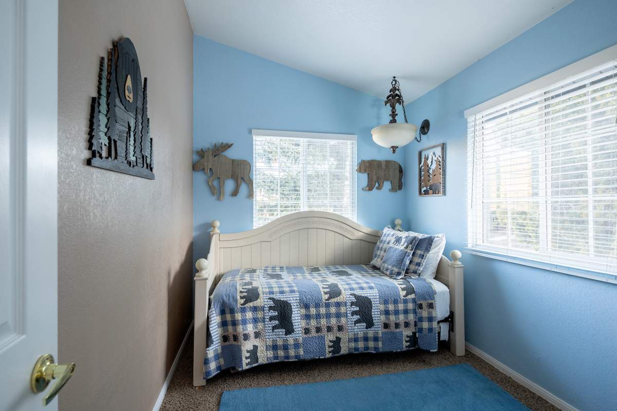 43095 Moonridge Rd 43095 Moonridge Rd