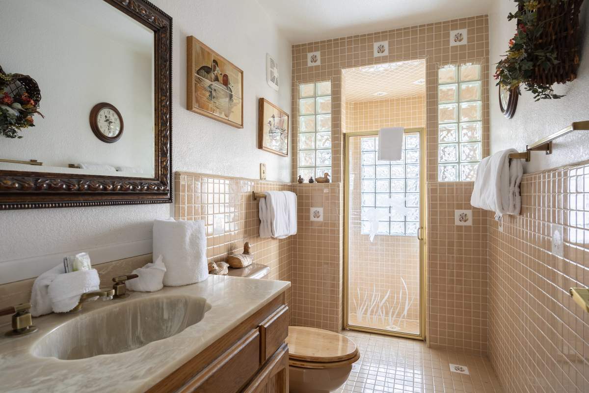 43095 Moonridge Rd 43095 Moonridge Rd