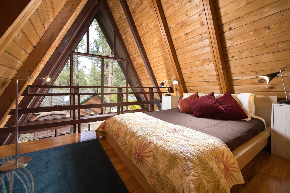 409 W Aeroplane Blvd 409 W Aeroplane Blvd