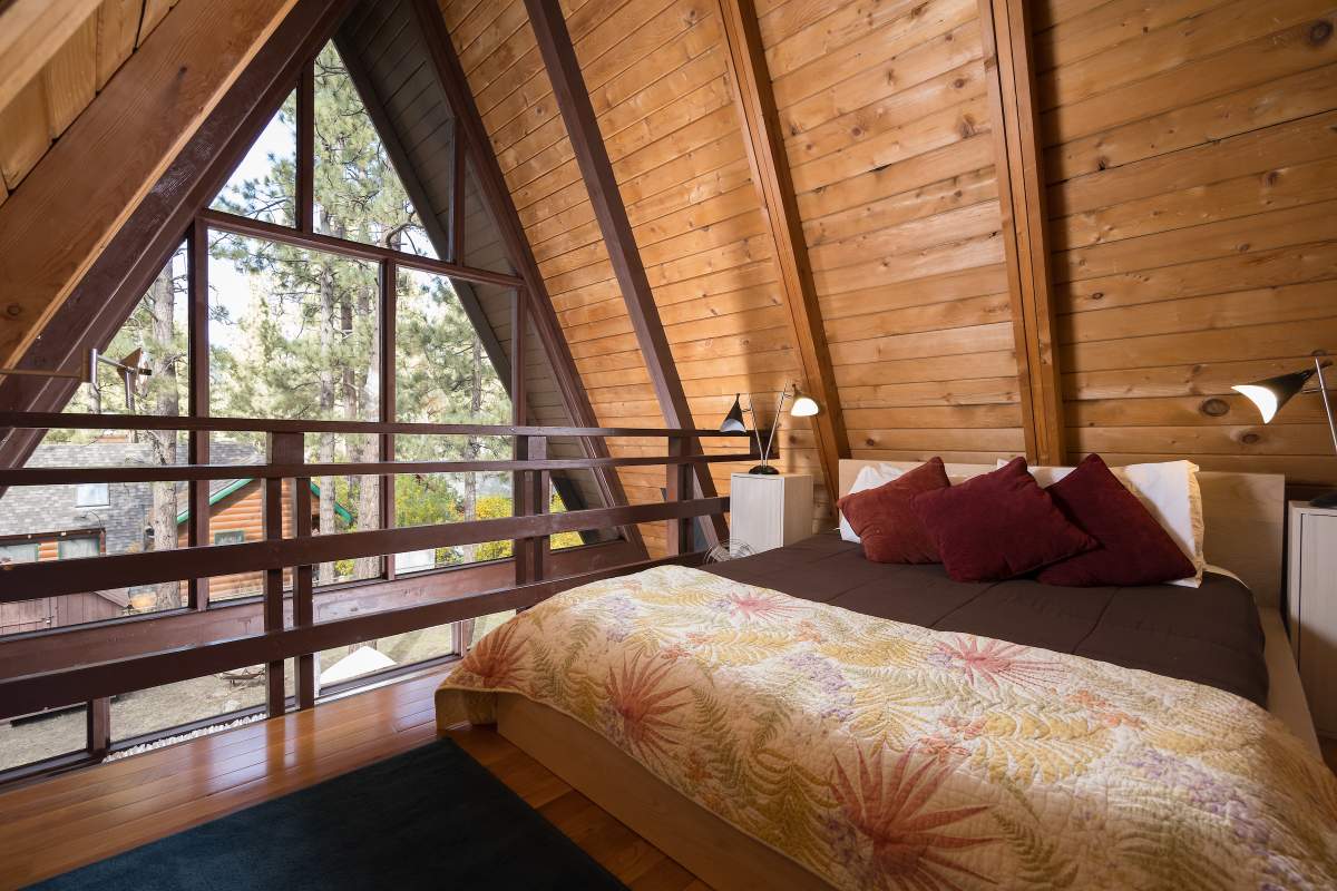 409 W Aeroplane Blvd 409 W Aeroplane Blvd