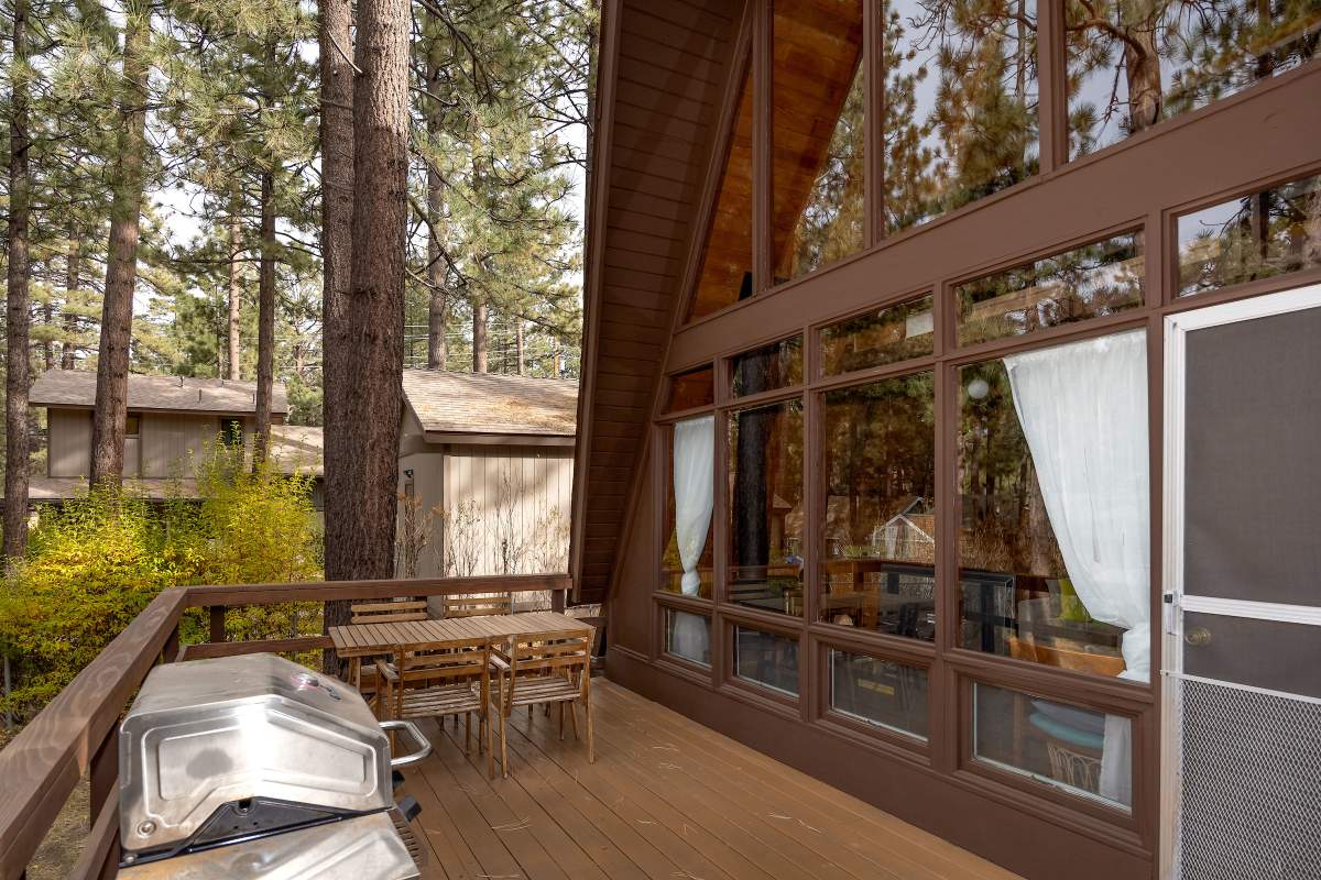 409 W Aeroplane Blvd 409 W Aeroplane Blvd