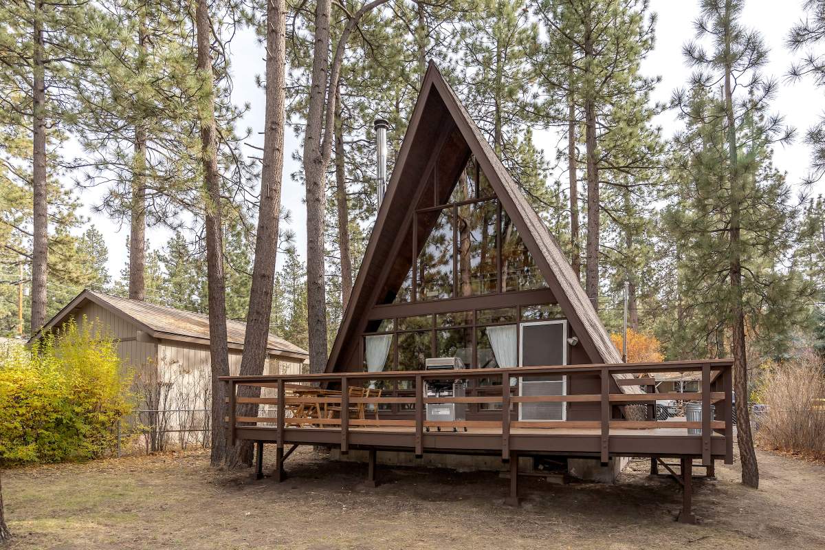 409 W Aeroplane Blvd 409 W Aeroplane Blvd