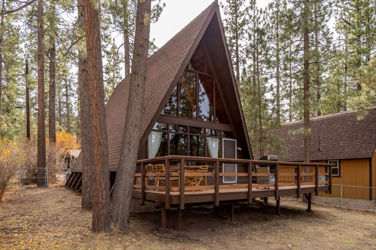 409 W Aeroplane Blvd 409 W Aeroplane Blvd