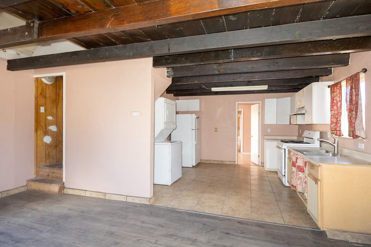 2149 1st Ln 2149 1st Ln