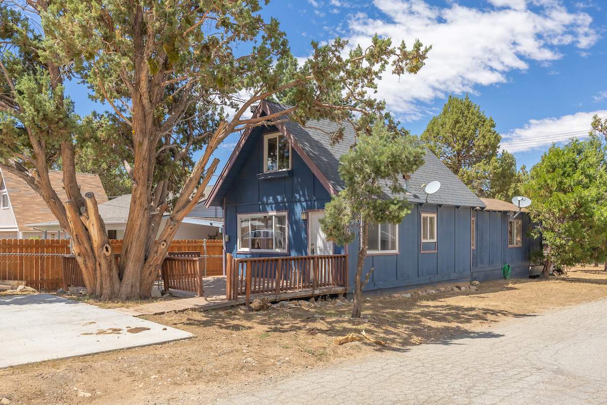 2149 1st Ln 2149 1st Ln