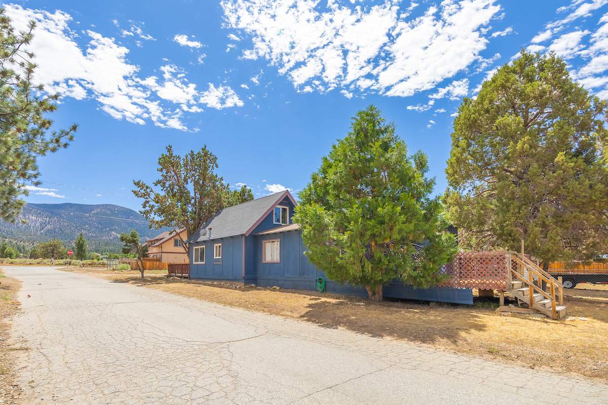 2149 1st Ln 2149 1st Ln