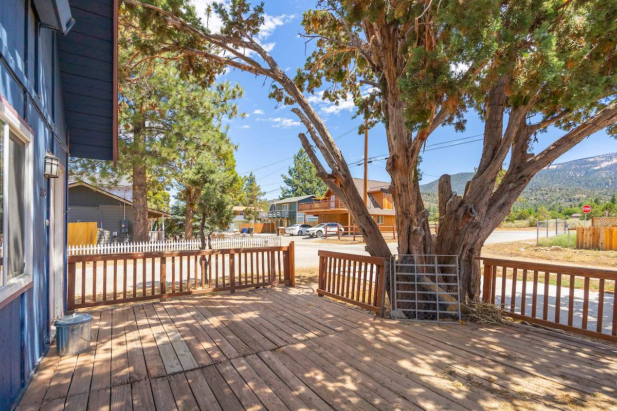 2149 1st Ln 2149 1st Ln