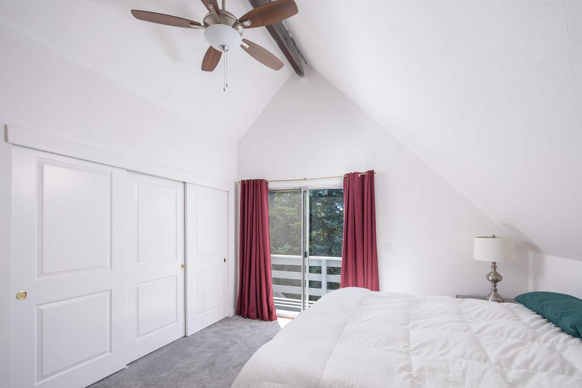 862 Spruce Ln 862 Spruce Ln