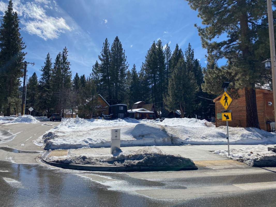 42689 Moonridge Rd 42689 Moonridge Rd