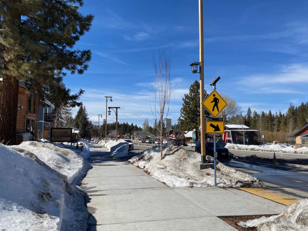 42689 Moonridge Rd 42689 Moonridge Rd